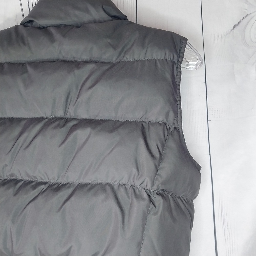 Betsey Johnson Quilted Charcoal Gray Cozy Casual Layering Piece Puffer Vest - Picture 9 of 11